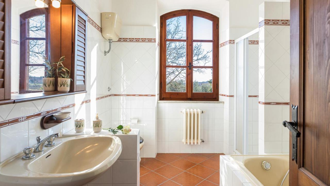 Casale Le Tre Querce 8&1, Emma Villas Orvieto Exterior photo